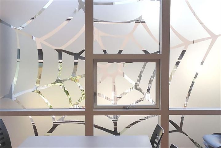 PROFESSIONEL RÅDGIVNING TIL PRIVATE OM SOLAFSKÆRMNING, GARDINER OG AKUSTIKLØSNINGER