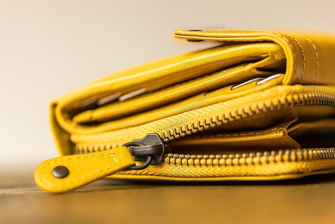 Skal du tage Mulberry til dig? Prøv at tjekke deres punge